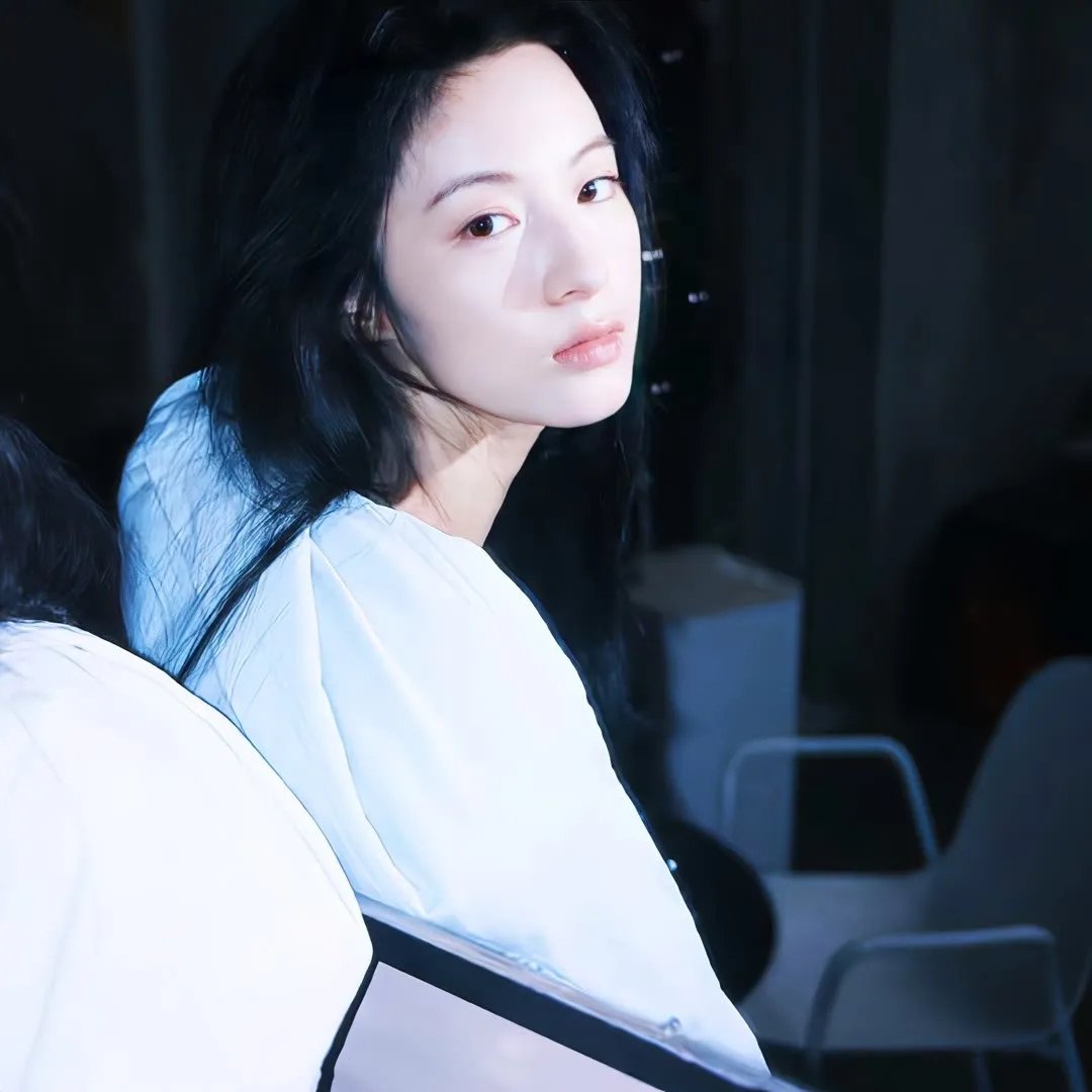 开画少女漫