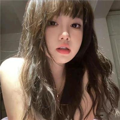 悄悄跟着我